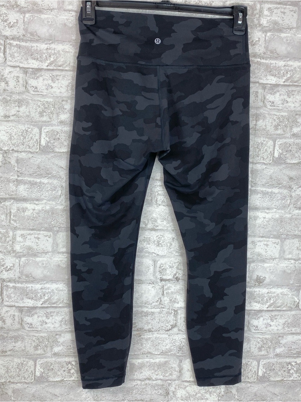 lululemon athletica Black Camo Leggings Wonder Train  Size 10